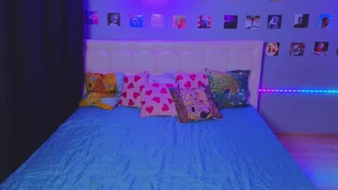 ALEXPVT IS OPEN online show from February 6, 6:51 am