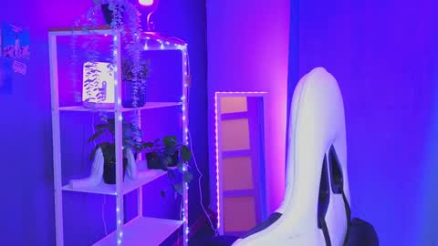 ALEXPVT IS OPEN online show from February 8, 12:28 am