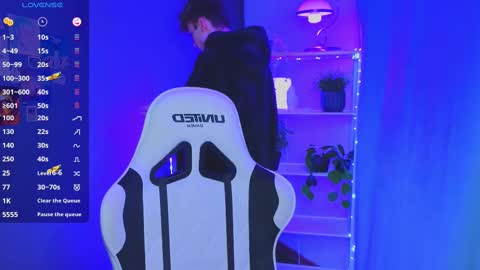 ALEXPVT IS OPEN online show from February 21, 6:15 pm