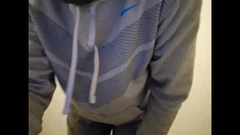 bombinshaman online show from February 12, 6:09 pm