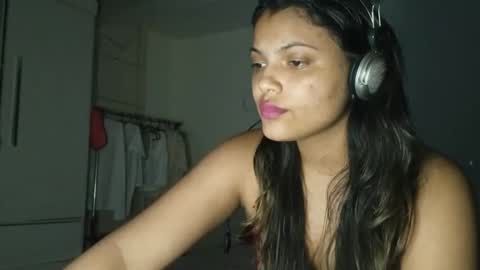 Snapshot of bombomepimenta chatting on December 18, 1:48 am bombomepimenta online show from December 18, 1:48 am