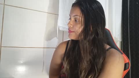 Snapshot of bombomepimenta chatting on February 25, 2:25 am bombomepimenta online show from February 25, 2:25 am