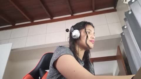 Snapshot of bombomepimenta chatting on October 18, 2:18 pm bombomepimenta online show from October 18, 2:18 pm