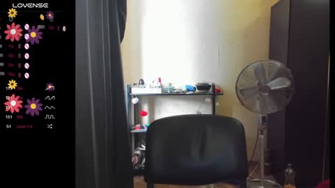 Nell online show from December 13, 9:46 am