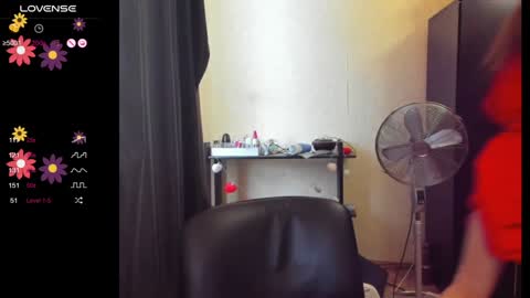 Nell online show from December 15, 9:45 am