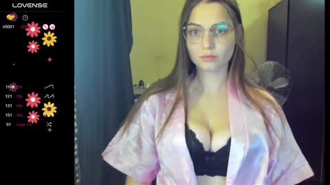 Nell online show from December 27, 4:32 pm