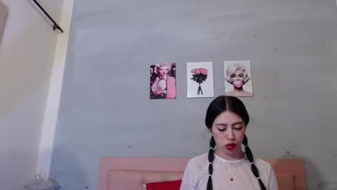 bonney_gabriel online show from October 18, 12:17 pm