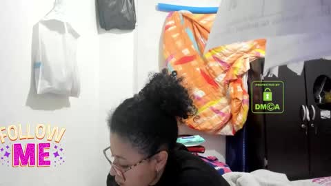 bonnie lam  hello welcome to my room I hope you have fun and you can reach your maximum pleasure here with me online show from November 14, 4:11 am