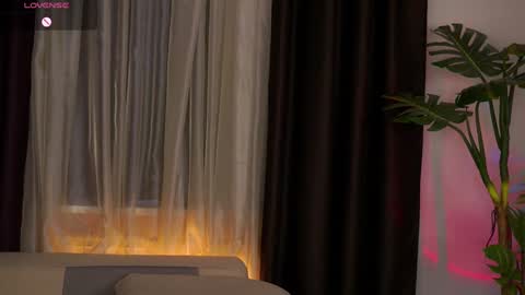 Snapshot of bonniecannon chatting on January 29, 10:27 am Grace online show from January 29, 10:27 am