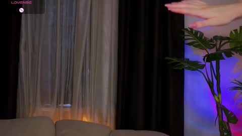 Snapshot of bonniecannon chatting on February 14, 10:17 am Grace online show from February 14, 10:17 am