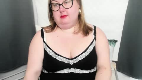 Bonnie online show from December 6, 9:32 am