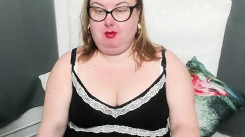 Bonnie online show from December 13, 5:16 am