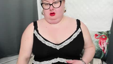 Bonnie online show from December 18, 10:30 am