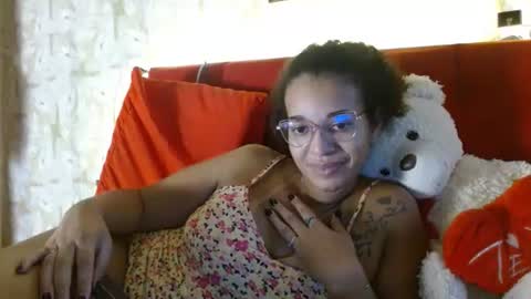 Queen Bon Vivantt online show from December 5, 10:12 pm