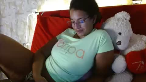 Queen Bon Vivantt online show from December 22, 2:27 pm