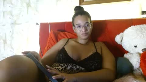 Queen Bon Vivantt online show from January 8, 4:02 am