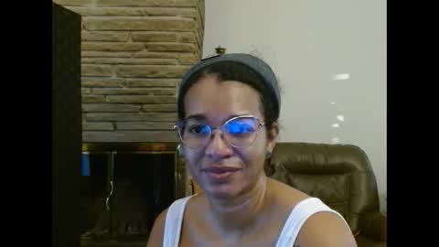 Queen Bon Vivantt online show from October 6, 12:13 pm