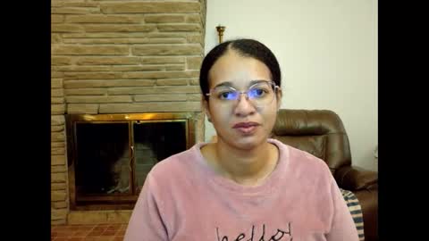 Queen Bon Vivantt online show from November 10, 1:54 pm