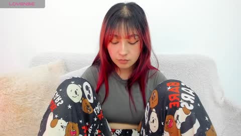 Snapshot of boonie_girl chatting on January 11, 6:35 am Booniee online show from January 11, 6:35 am