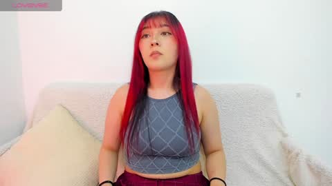 Snapshot of boonie_girl chatting on January 21, 6:00 am Booniee online show from January 21, 6:00 am