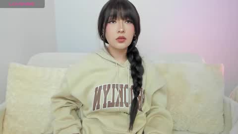 Snapshot of boonie_girl chatting on December 2, 5:19 pm Booniee online show from December 2, 5:19 pm