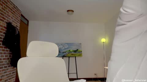 Snapshot of boream_ chatting on October 18, 1:34 pm Bream online show from October 18, 1:34 pm