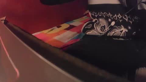 Snapshot of boss_playa98 chatting on March 3, 8:05 am boss_playa98 online show from March 3, 8:05 am