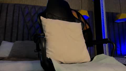 Boss online show from November 24, 3:50 am