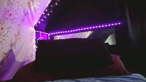 BossMom online show from February 26, 1:53 am