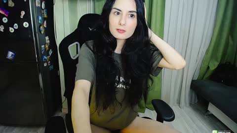 Helen  online show from January 30, 6:43 pm