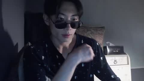 Snapshot of boxman556990 chatting on December 6, 12:49 pm boxman556990 online show from December 6, 12:49 pm