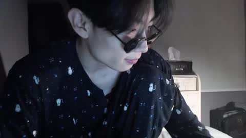 Snapshot of boxman556990 chatting on January 17, 10:22 am boxman556990 online show from January 17, 10:22 am