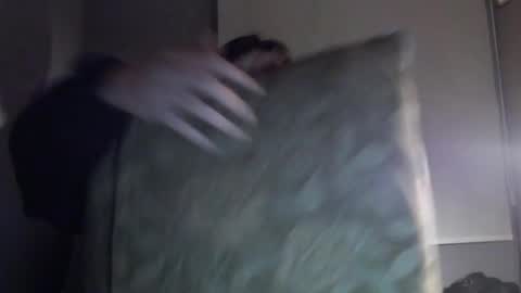 Snapshot of boxman556990 chatting on January 17, 6:33 pm boxman556990 online show from January 17, 6:33 pm