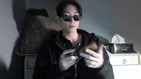 Snapshot of boxman556990 chatting on January 18, 10:28 am boxman556990 online show from January 18, 10:28 am