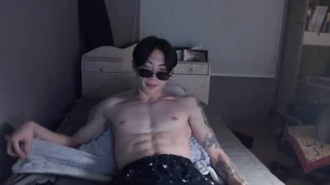 Snapshot of boxman556990 chatting on January 20, 7:57 pm boxman556990 online show from January 20, 7:57 pm