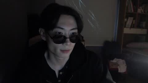 Snapshot of boxman556990 chatting on February 3, 1:09 am boxman556990 online show from February 3, 1:09 am