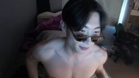 Snapshot of boxman556990 chatting on February 22, 4:29 am boxman556990 online show from February 22, 4:29 am