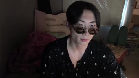 Snapshot of boxman556990 chatting on February 27, 4:31 am boxman556990 online show from February 27, 4:31 am