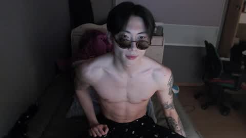 Snapshot of boxman556990 chatting on March 6, 1:57 pm boxman556990 online show from March 6, 1:57 pm