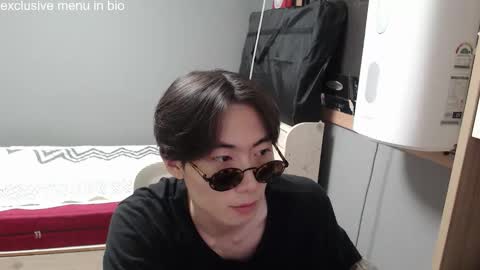 Snapshot of boxman556990 chatting on September 20, 1:50 am boxman556990 online show from September 20, 1:50 am