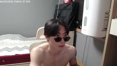 Snapshot of boxman556990 chatting on September 21, 7:21 am boxman556990 online show from September 21, 7:21 am