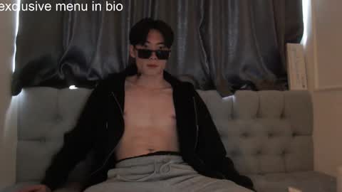 Snapshot of boxman556990 chatting on November 20, 2:23 am boxman556990 online show from November 20, 2:23 am