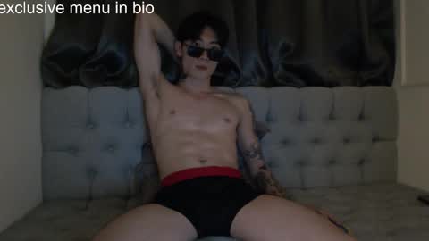 Snapshot of boxman556990 chatting on November 26, 11:22 am boxman556990 online show from November 26, 11:22 am