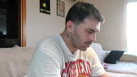 Snapshot of boy_aroundtheworld chatting on November 13, 3:11 pm Dan online show from November 13, 3:11 pm