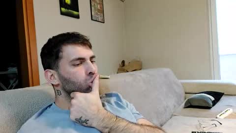 Snapshot of boy_aroundtheworld chatting on November 23, 3:01 pm Dan online show from November 23, 3:01 pm