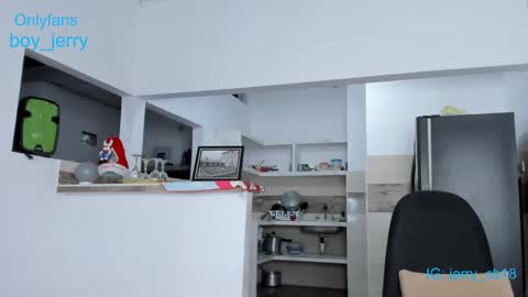 Snapshot of boy_jerry chatting on January 13, 12:30 am boy_jerry online show from January 13, 12:30 am