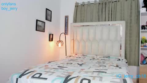 Snapshot of boy_jerry chatting on September 24, 5:00 am boy_jerry online show from September 24, 5:00 am