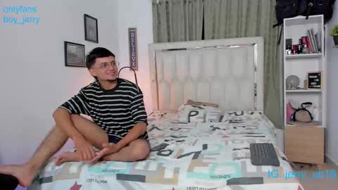 Snapshot of boy_jerry chatting on November 27, 2:02 am boy_jerry online show from November 27, 2:02 am