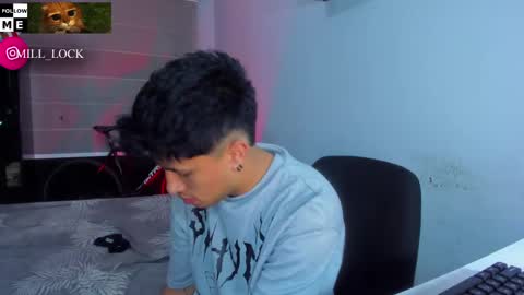 Snapshot of boylatin_777 chatting on December 17, 2:33 am miguel online show from December 17, 2:33 am