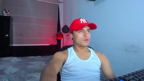 Snapshot of boylatin_777 chatting on December 20, 3:58 am miguel online show from December 20, 3:58 am
